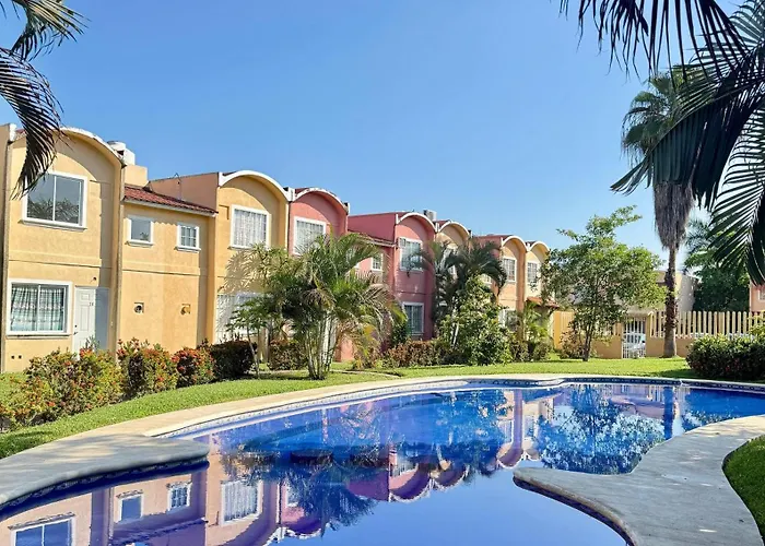 Casa Palmar Ixtapa Villa *